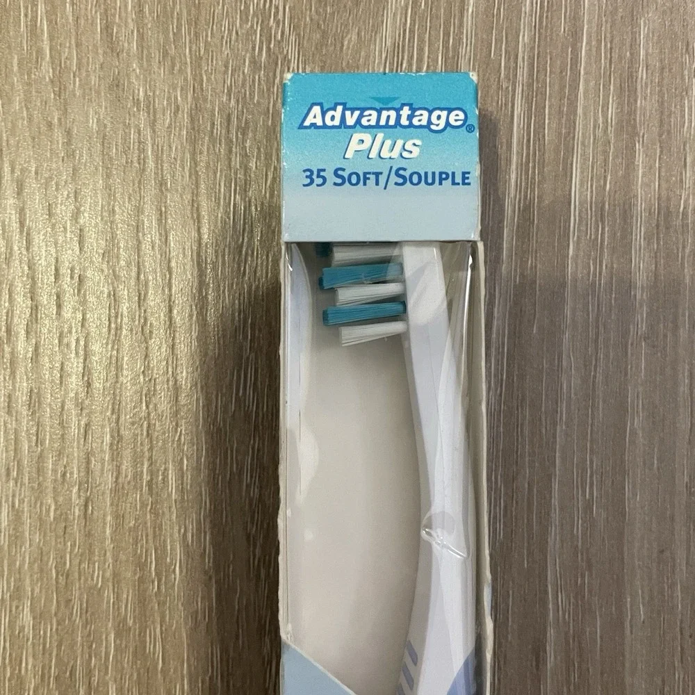 VTG‎ Oral-B Advantage Plus Toothbrush 35 Soft 2000 Power Tip Indicator Blue